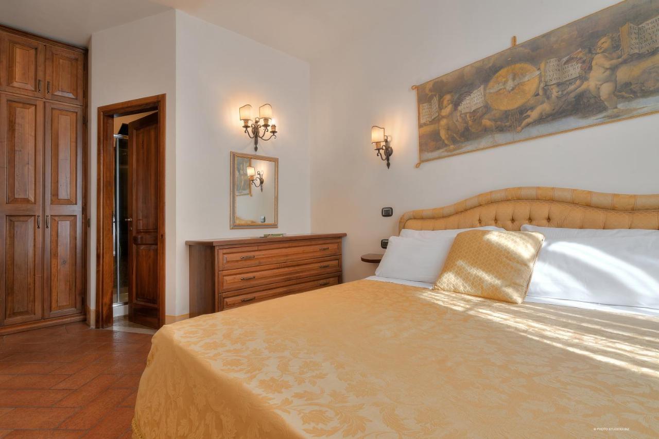 First Of Florence Extérieur photo