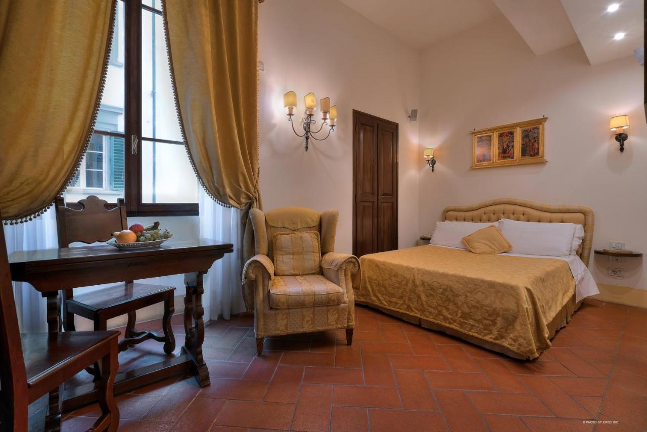 First Of Florence Extérieur photo