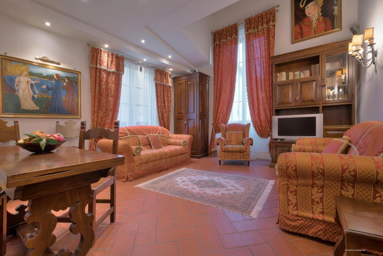 First Of Florence Extérieur photo