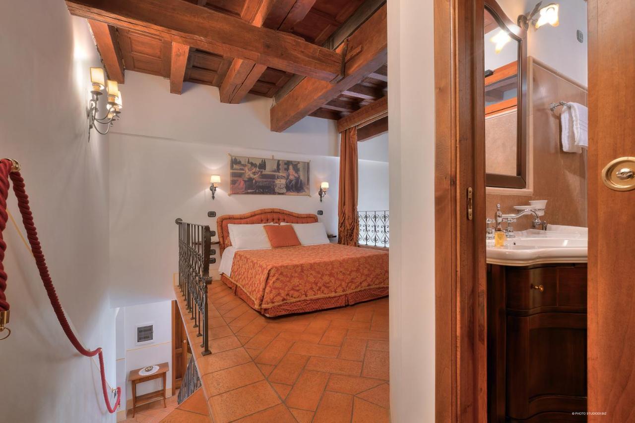 First Of Florence Extérieur photo