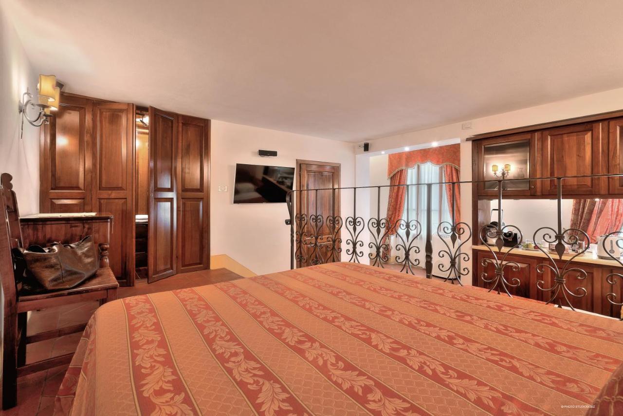 First Of Florence Extérieur photo